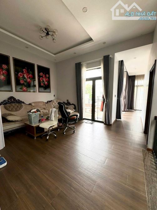 🏡 Biệt thự 1 trệt 1 lầu 200m2 thiết kế hiện đại tại KDC Tân Phong ( chỉ 10T5 ) - 1