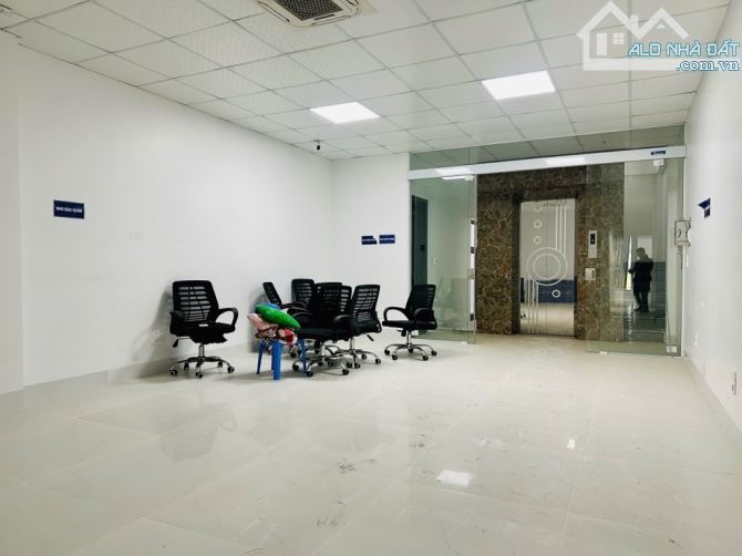 Nhà mặt phố Trịnh Văn Bô, 110m, 6 tầng thang máy. - 1