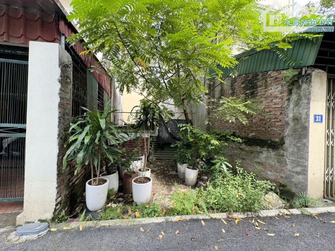 Cần bán 42,8m2 nhà C4 đầu phố Ngô Xuân Quảng - Đường thông xe ô tô con, tiện ích bạt ngàn - 1