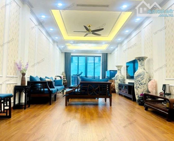BÁN NHÀ CẦU GIẤY 61m2 × 6T THANG MÁY. MẶT NGÕ - 2 Ô TÔ TRÁNH + GARA 2 Ô TÔ - 1