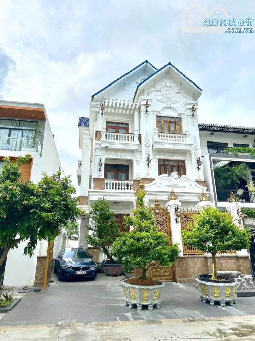 Bán biệt thự 2 lầu đẹp kdc Hưng Phú vị trí đẹp đối diện siêu thị GO cần thơ dt 18.5x20 - 1