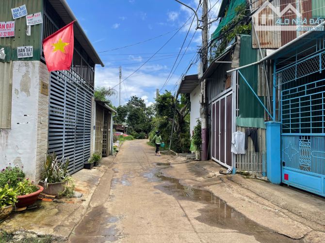 ĐẤT BÁN MẶT TIỀN LÊ MINH XUÂN P. TÂN LẬP GẦN SIÊU THỊ COOPMART - Loctran - 1