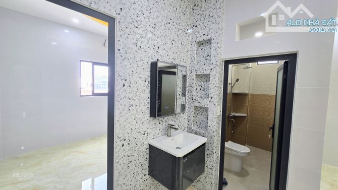 SIÊU PHẨM HIỆN ĐẠI MỚI RA MẮT - 1Trệt 1Lầu Ngay Cạnh Nhà Thờ Sài Quất - Phường Hố Nai NEW - 1