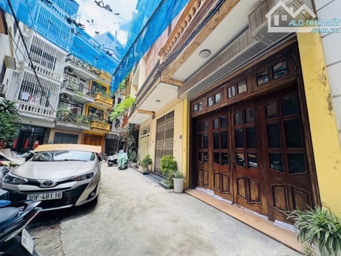 Bán nhà Nguyễn Khánh Toàn 61m, 4 tầng, 2 mặt ngõ thoáng oto đỗ cửa - 1