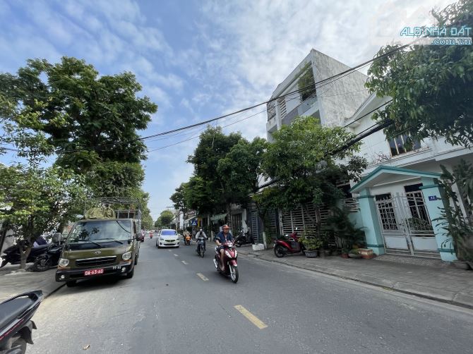 Cần bán lô Góc đường Đông Kinh Nghĩa Thục. DT 158m2. - 1