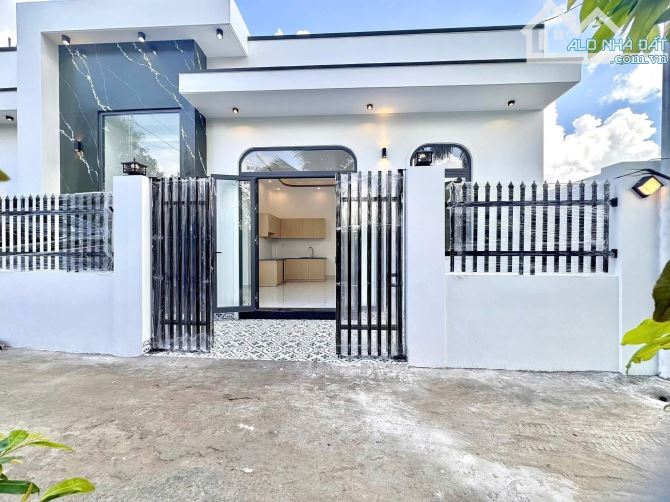 Nhà cấp 4 Rạch Ông Dựa 3 phòng ngủ lộ oto 11m x 7m thổ cư cấp gpxd - 1