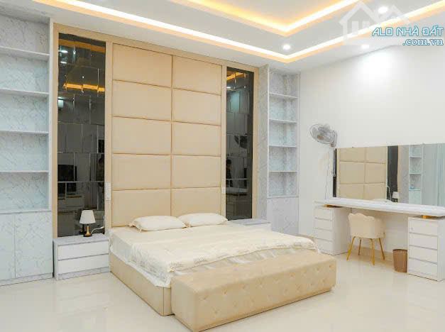 Bán Homestay 4 Tầng Mặt Tiền Hàn Mạc Tử - 1