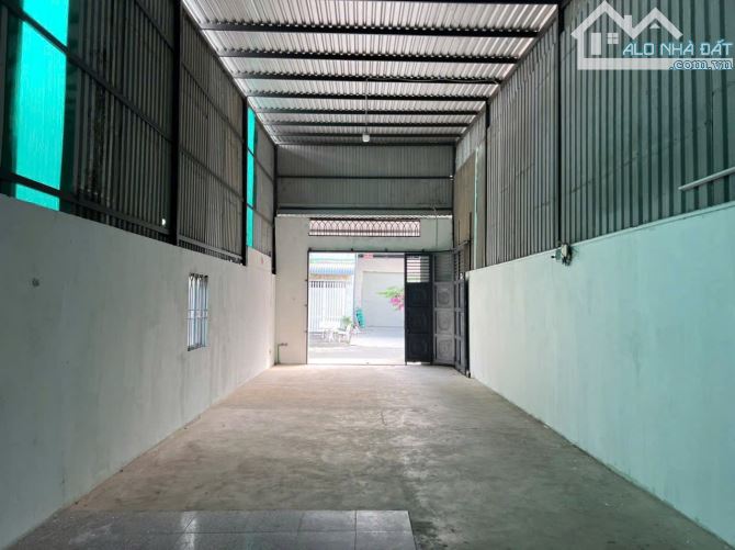 Bán nhanh kho xướng 107,5m2, cò 2PN, SHR, Tân Thạnh Đông, Giá chỉ 720tr. - 1