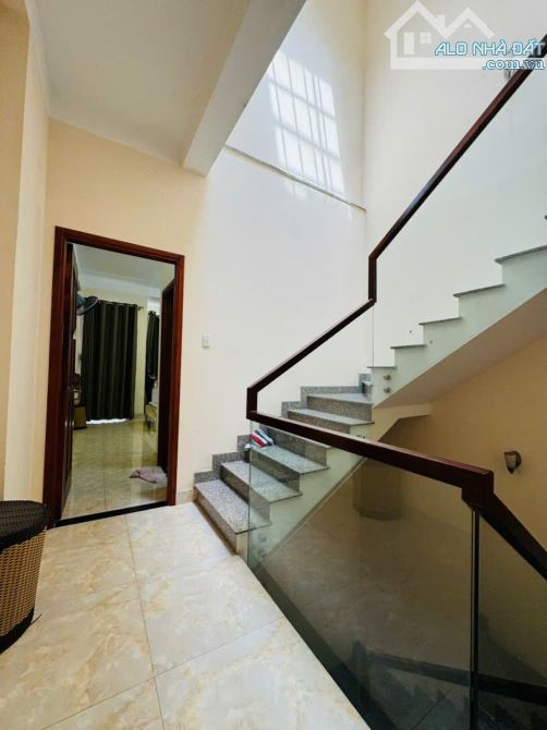Nhà giáp Q.1, HXT né nhau, CN 64m2, 1T 3L, đường XVNT, giá 16 tỷ TL - 1