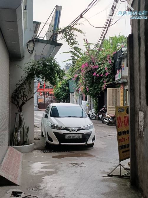 HIẾM - LÔ GÓC - NGÕ THÔNG TỨ TUNG - Ô TÔ ĐỖ CỔNG - SĐCC - SẴN GPXD - FULL NỘI THẤT - 1