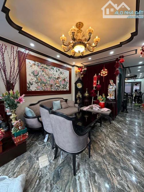 PHÚC ĐỒNG- LONG BIÊN-DÂN XÂY-NỘI THẤT XỊN-THANG MÁY-NGÕ Ô TÔ TRÁNH-GẦN CẦU VĨNH TUY - 1