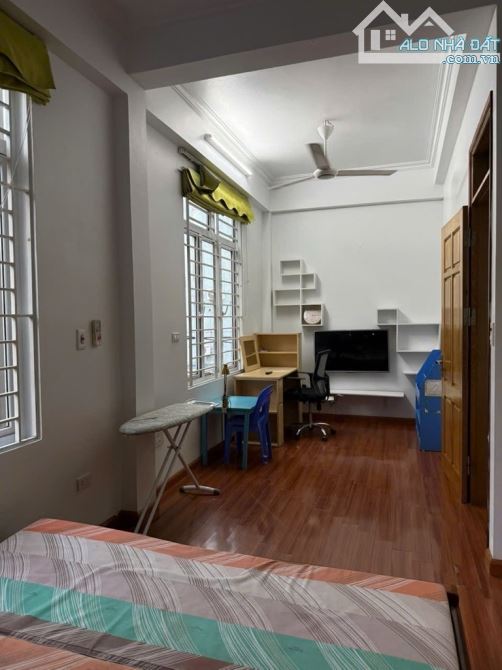 Cần bán gấp, Nhà đẹp Cầu Diễn 35m² x 5T, full nội thất, chỉ 5,85 tỷ - 1