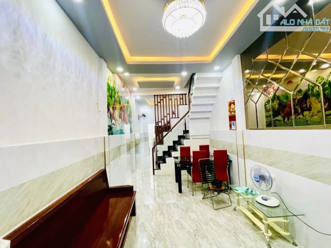 Nhà mới Đoàn Văn Bơ_ P16, Q4. DT 40m2 (3.2m/3.7m x 12.5m). 2 tầng. Giá 4.35 Tỷ. - 1