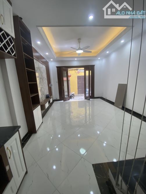 BÁN NHÀ BÙI XƯƠNG TRẠCH, KINH DOANH, THANG MÁY, Ô TÔ, DT 40M2, GIÁ 9.5 TỶ - 1