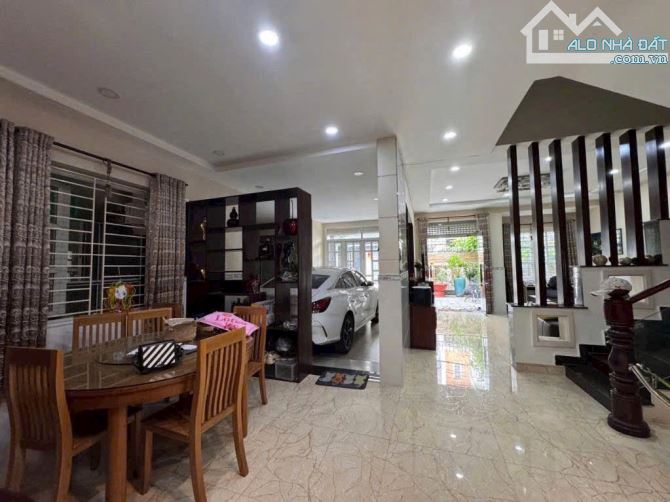 BÁN BIỆT THỰ KHU VIP - VỈA HÈ XE HƠI TRÁNH - LÊ ĐỨC THỌ GÒ VẤP 209M2  ( 10 X  21 ) 23.1 TỶ - 1