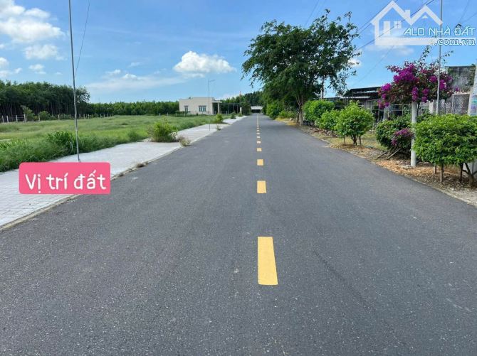 Bán nhanh 2 lô đối diện cổng kcn Đất Đỏ - xã Đất Đỏ. BRVT khu dân cư . 👉 Diện tích 190m²/ - 1