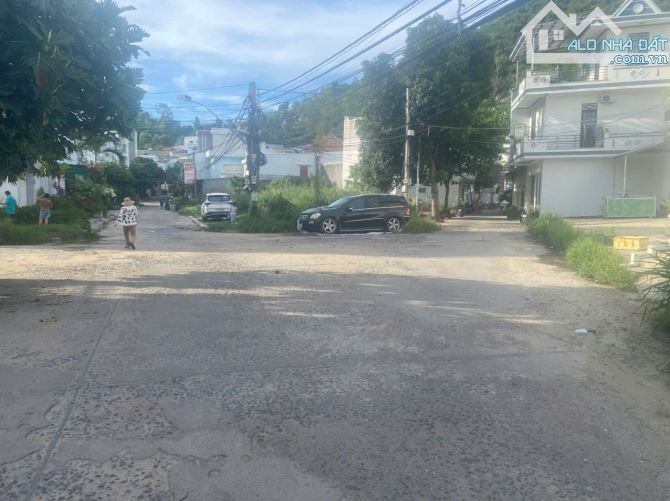 BÁN ĐẤT NHA TRANG đường NGUYỄN VĂN ĐĂNG 2TỶ8 - 1