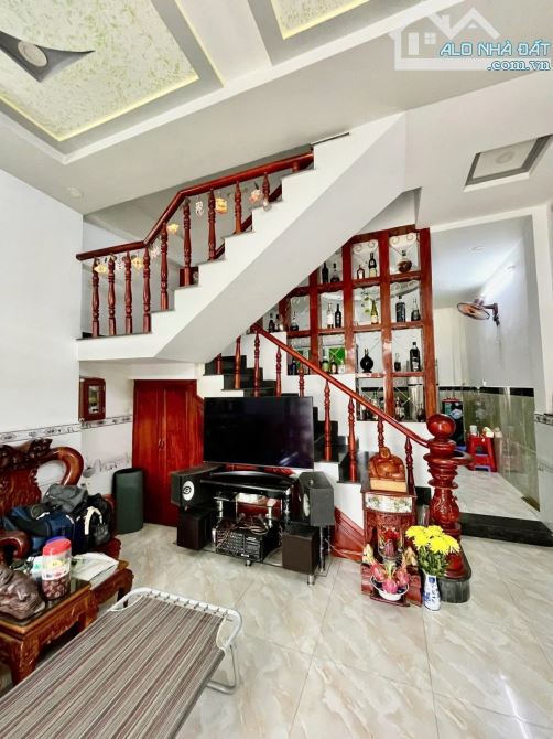 BÁN NHÀ NGUYỄN THỊ KIỂU Q12 - 2 TẦNG 56M2 ( 4.5M X 12M) - 3.24 TỶ - HẺM 5M THÔNG - 1