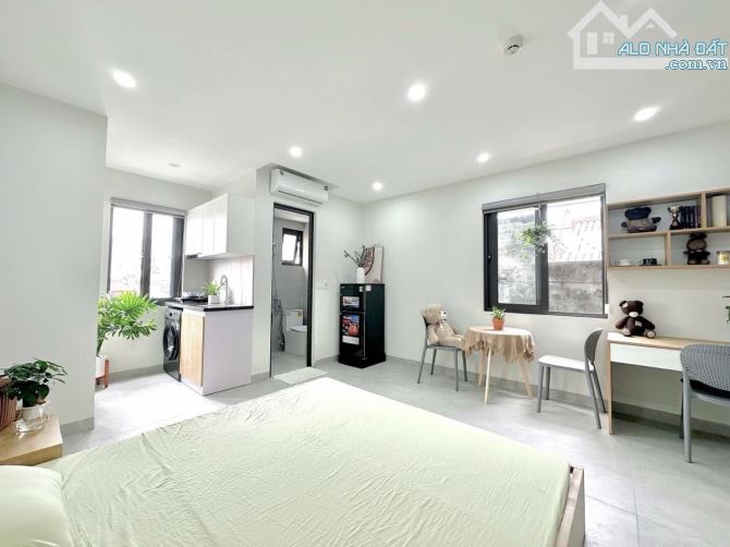 CCMN Thành Công, 70m x 7 tầng, 17 phòng khép kín, full nội thất, dòng tiền 1,1 tỷ/năm - 1