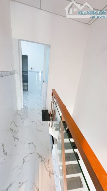 💥🏠🚘QUẬN 6, MORNING ĐỖ CỬA, MỚI ĐẸP,NHỎ XINH SÁT MẶT TIỀN, 26M2,2TẦNG, NỞ HẬU, NHỈNH 2TỶ - 1