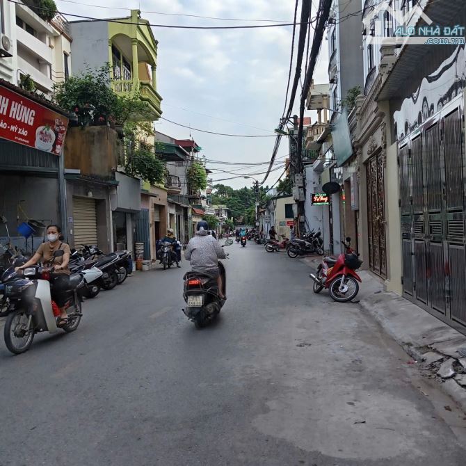 Bán đất THƯỢNG THANH -  ĐẶNG VŨ HỶ,  30M2 - 5.15 tỷ ÔTÔ, đất nở hậu, thoáng - sạch - 1