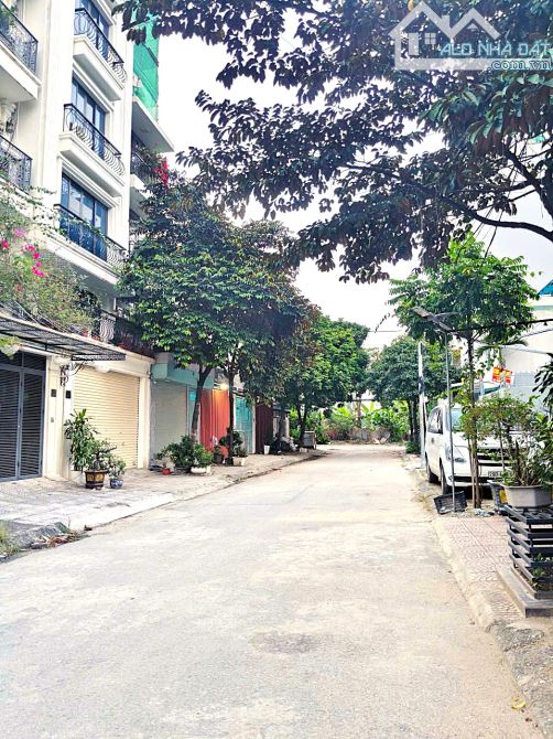 🚀ĐẤT HIẾM PHỐ TRẠM LB, DT90M2, MT4.8M, NGÕ THÔNG, ÔTÔ ĐỖ CỬA, KINH DOANH, GIÁ CHÀO 15.XT - 1