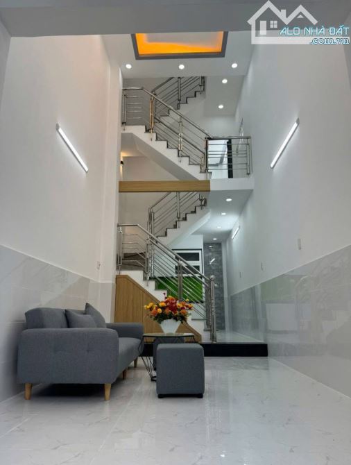 🏡 NHÀ 1 TRỆT 2 LẦU + LỬNG – GIÁ CHỈ 3 TỶ 9 - sổ hồng riêng - 1