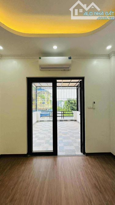 Bán nhà 5 tầng Thượng Thanh, xây mới, 60m2, có sân cổng để xe, gần ô tô, giá nhỉnh 6 tỷ - 1