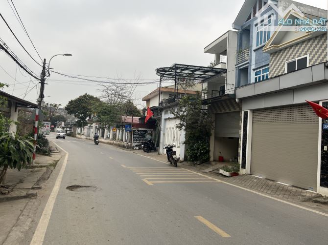 Bán đất 118m mặt đường kinh doanh gần trường đại học tại Xuân Khanh - Sơn Tây - 1