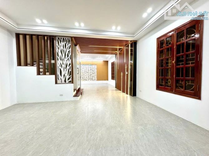 Hiếm 💥💥 Xuân Đỉnh, trước nhà ô tô tránh nhau, gara ô tô, 70m2, 6 tầng, mt 6.2m - 1