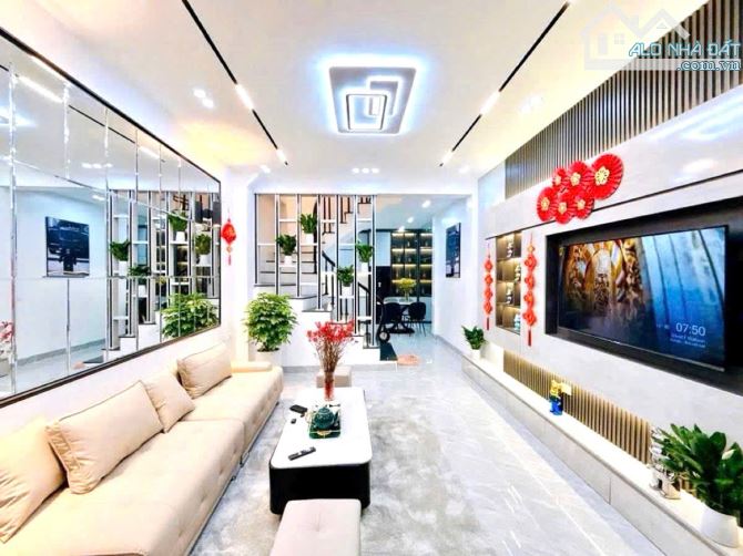 Nhà mới Xuân Thủy-Cực gần oto-5 tạ đỗ cửa-Vài bước chân ra phố-Mặt ngõ kinh doanh-Sổ CC - 1