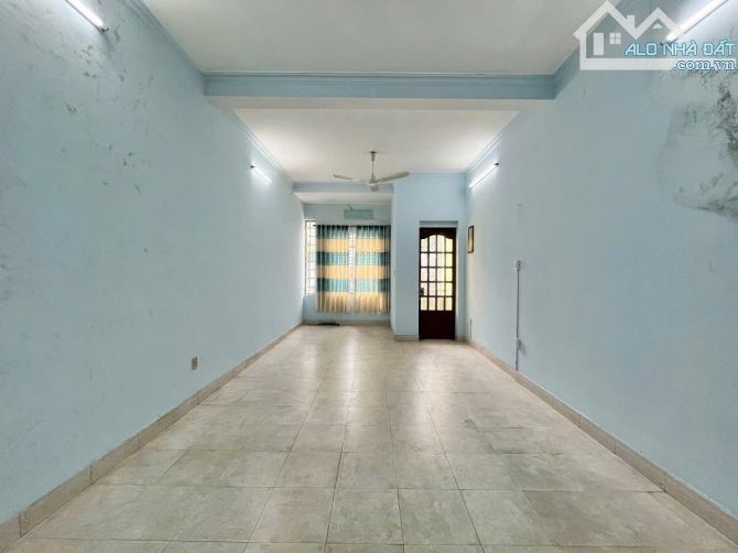 Cho thuê nhà 1 trệt 3 lầu mặt tiền Võ Thị Sáu khu D2D trung tâm Biên Hòa - 1