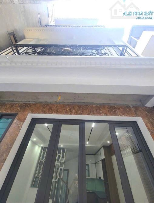 🍂 NHÀ ĐẸP MỚI PHỐ GỐC ĐỀ 7,6 TỶ/38M2/ 5 TẦNG/ MT4,6M - 3 NGỦ ĐỦ CÔNG NĂNG. - 1