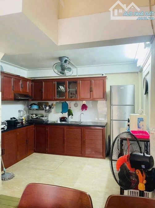 Bán nhà Ngõ 1 Bùi Xương Trạch 32m 5 tầng mặt tiền 4m, ô tô qua, 10m ra ô tô tránh 7.2 tỷ - 1