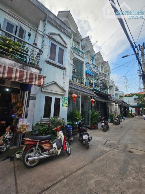 🆘CẦN TIỀN- CHỦ GIẢM CHÀO 200TR 👉CÒN NHỈNH 5TỶ- NHÀ 3 TẦNG- NGUYỄN THỊ TÚ,BÌNH TÂN. - 1