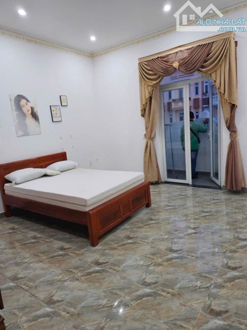 CĂN MẶT TIỀN ĐƯỜNG SỐ, QUẬN 8_KINH DOANH ĐỈNH, NHÀ ĐẸP SANG CHỈ 11.5TỶ - 1