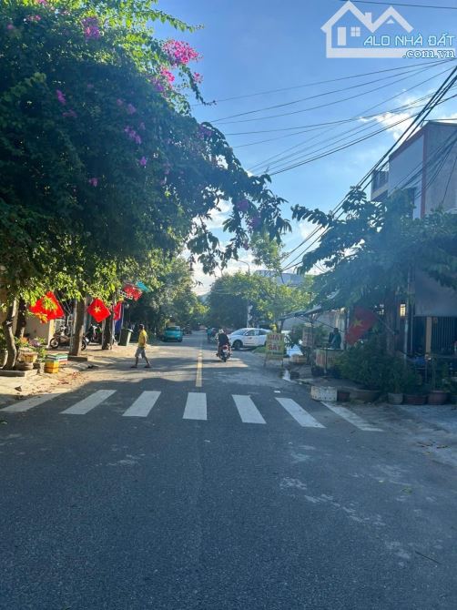 Chính chủ cần bán nhanh căn nhà 2 tầng có sẵn 8 phòng trọ đường Phan văn đạt.  Liên Chiểu - 1