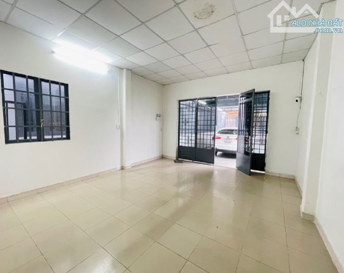NHÀ CẤP 4 HIỆP THÀNH – QUẬN 12 – 82M² – HẺM XE TẢI – SÂN ĐẬU Ô TÔ RỘNG - 1
