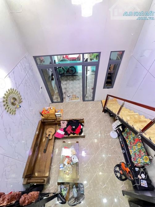 Siêu rẻ! Bán nhà 1T1L, gần KDC An Bình, sân oto, đường oto thông giá 4 tỷ - 1