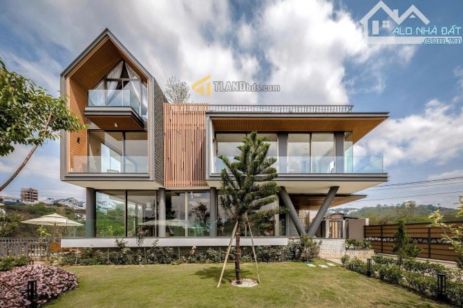 VILLA SÂN VƯỜN VIEW THÔNG Ở HOÀNG HOA THÁM P10 594M2 4 TẦNG 5PN 6WC ĐÃ HOÀN CÔNG GIÁ 45 TỶ - 1
