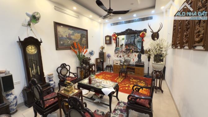 Nhà đẹp xinh, về ở luôn, nội thất xịn xò, chất lượng. - 1