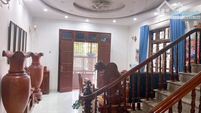 NHÀ PHỐ LA DƯƠNG-DƯƠNG NỘI-PHÂN LÔ-VỈA HÈ-KINH DOANH-OTO ĐỖ CỬA-VIEW HỒ-3 T*MT7,5*90M*15TỶ - 1