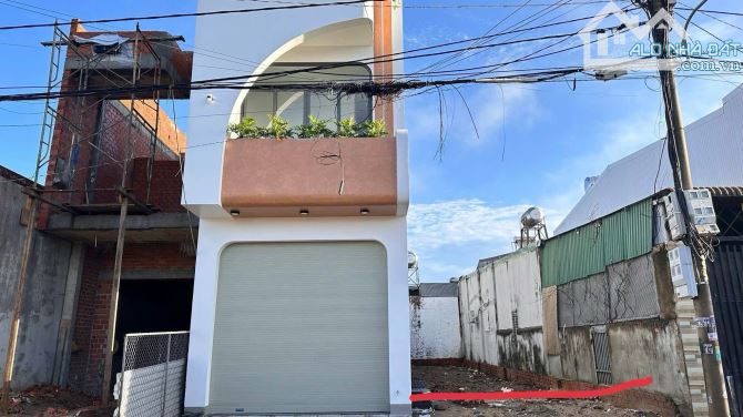 Bán lô đất Phố hẻm 96 Y Nuê, Eatam  -DT:4x19m - HƯỚNG:NAM - GIÁ:2,55 TỶ - 1