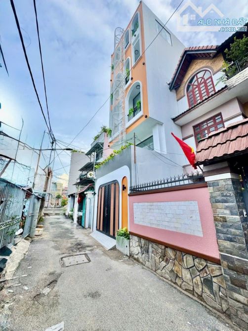 Toà Nhà 16 CHDV CAO CẤP Diện tích : 5x16m, công nhận 77m2 đất  Kết Cấu : 5 tầng - 262,5 m2 - 1