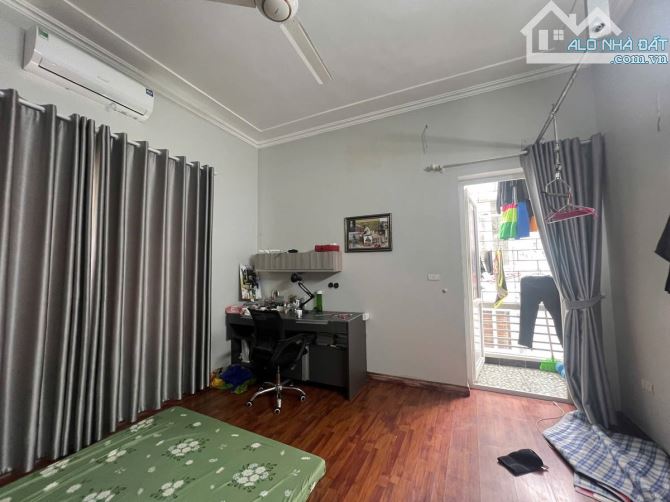 Bán nhà Phố Trần Quốc Hoàn, Cầu Giấy, phân lô, 52m 6t, gần HV Báo chí, ở yên tĩnh, 17.8 tỷ - 1