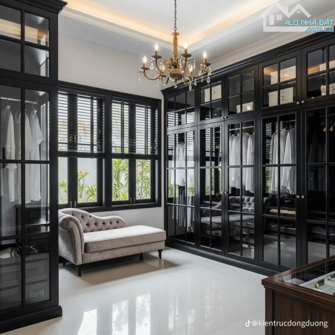 Bán gấp nhà 4 tầng Giảng Võ-Ba Đình ô tô tránh 135m2 MT 11,2m xây toà 10 tầng hái ra tiền - 1