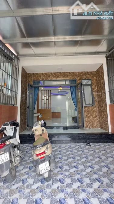 Vỡ nợ bán gấp nhà Đ.Liêu Bình Hương - củ chi - sổ riêng - 150m2 . Giá 855 triệu - 1