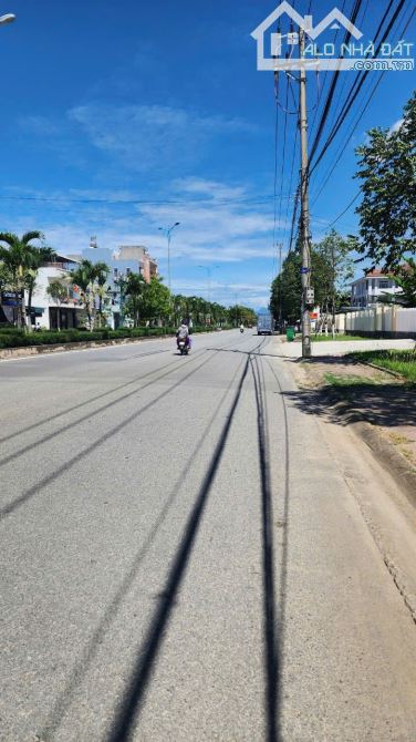 Cần bán lô đất 5x20m mặt tiền Trường Chinh, P. Cẩm Thành, Quảng Ngãi - 1