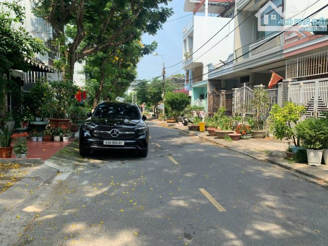 Bán 100m đất sạch đẹp mặt tiền đường Mỹ an 12 Khu Mỹ An gần ĐH Kinh tế Đà Nẵng giá 10,6 Tỷ - 1