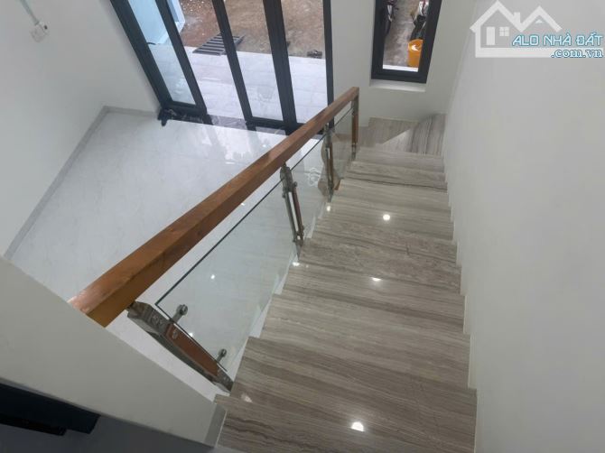 Bán nhà 1 trệt 1 lửng mới gần giáo xứ Thuận Hòa - 1